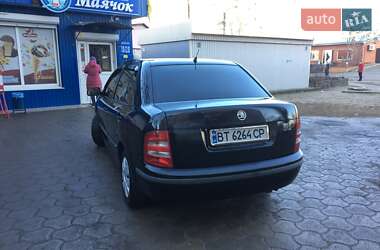 Седан Skoda Fabia 2002 в Ивано-Франковске