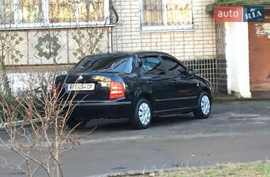 Седан Skoda Fabia 2002 в Ивано-Франковске