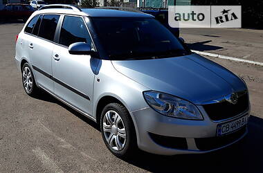 Универсал Skoda Fabia 2010 в Чернигове