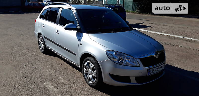 Универсал Skoda Fabia 2010 в Чернигове