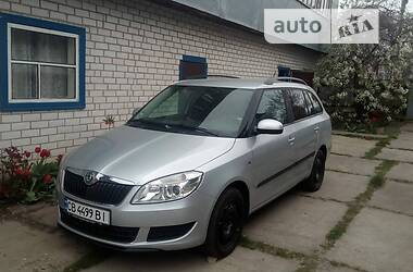 Универсал Skoda Fabia 2010 в Чернигове