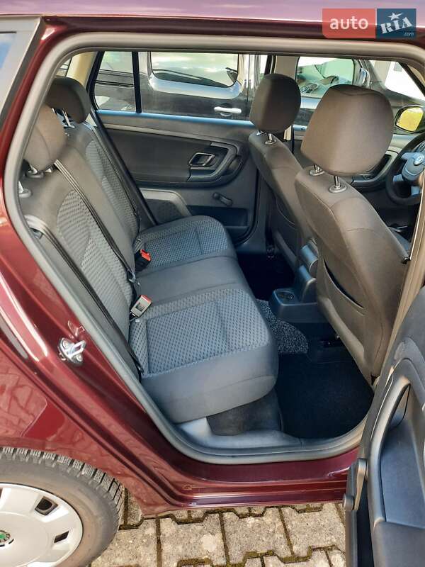 Универсал Skoda Fabia 2011 в Житомире