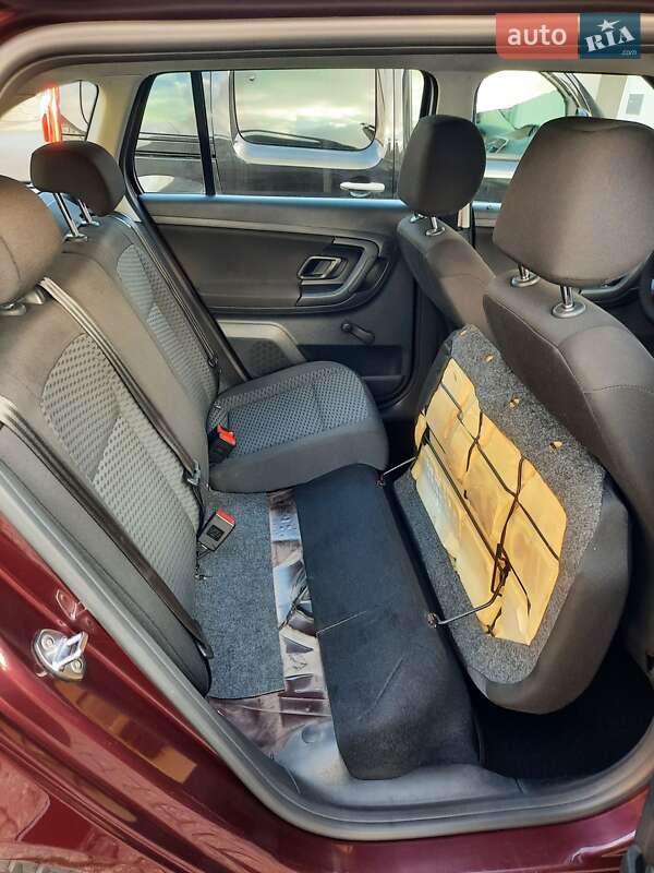 Универсал Skoda Fabia 2011 в Житомире