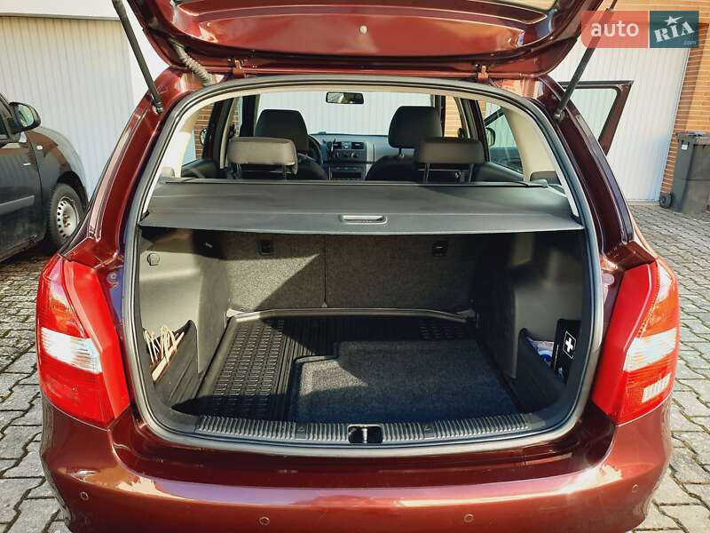 Универсал Skoda Fabia 2011 в Житомире