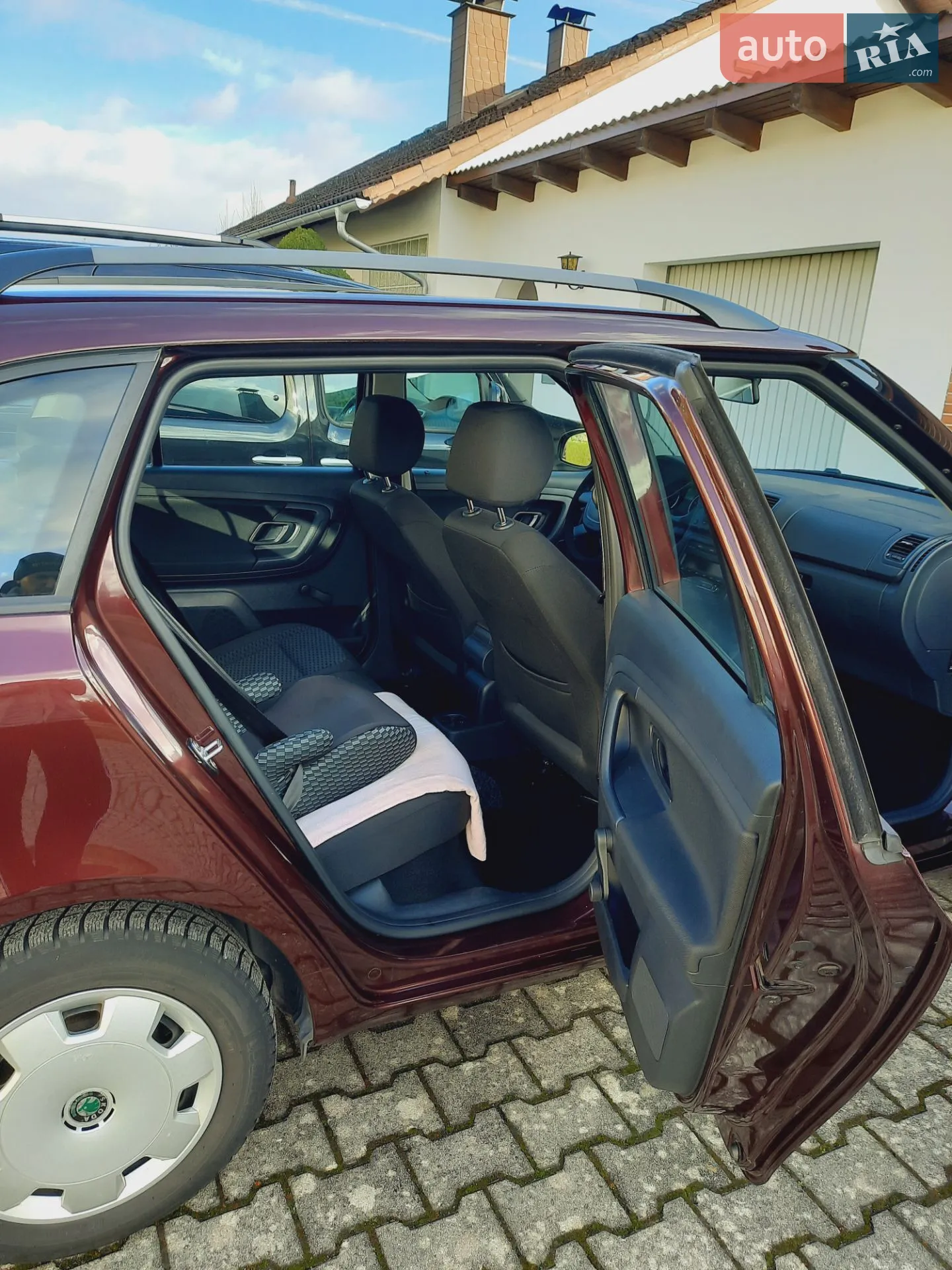 2011 Skoda Fabia - мініатюра 63