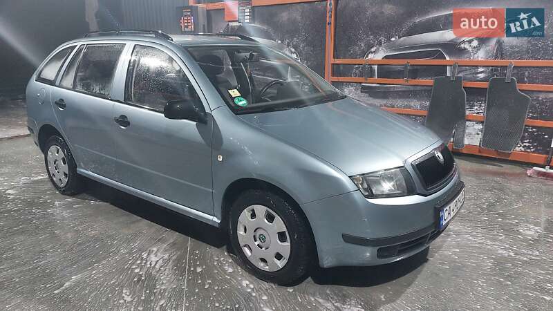 Универсал Skoda Fabia 2003 в Шполе