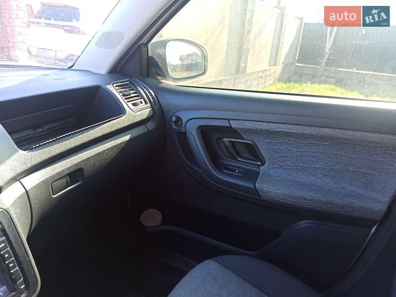 Хетчбек Skoda Fabia 2010 в Ужгороді