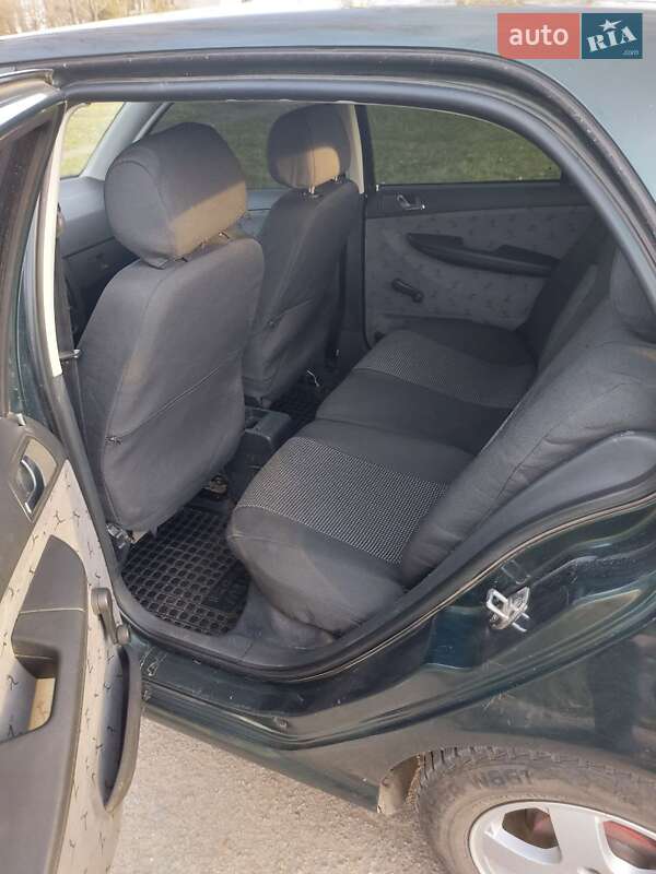 Хэтчбек Skoda Fabia 2002 в Кривом Роге фото 6 Хэтчбек Skoda Fabia 2002 в Кривом Роге