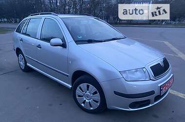 Универсал Skoda Fabia 2004 в Конотопе