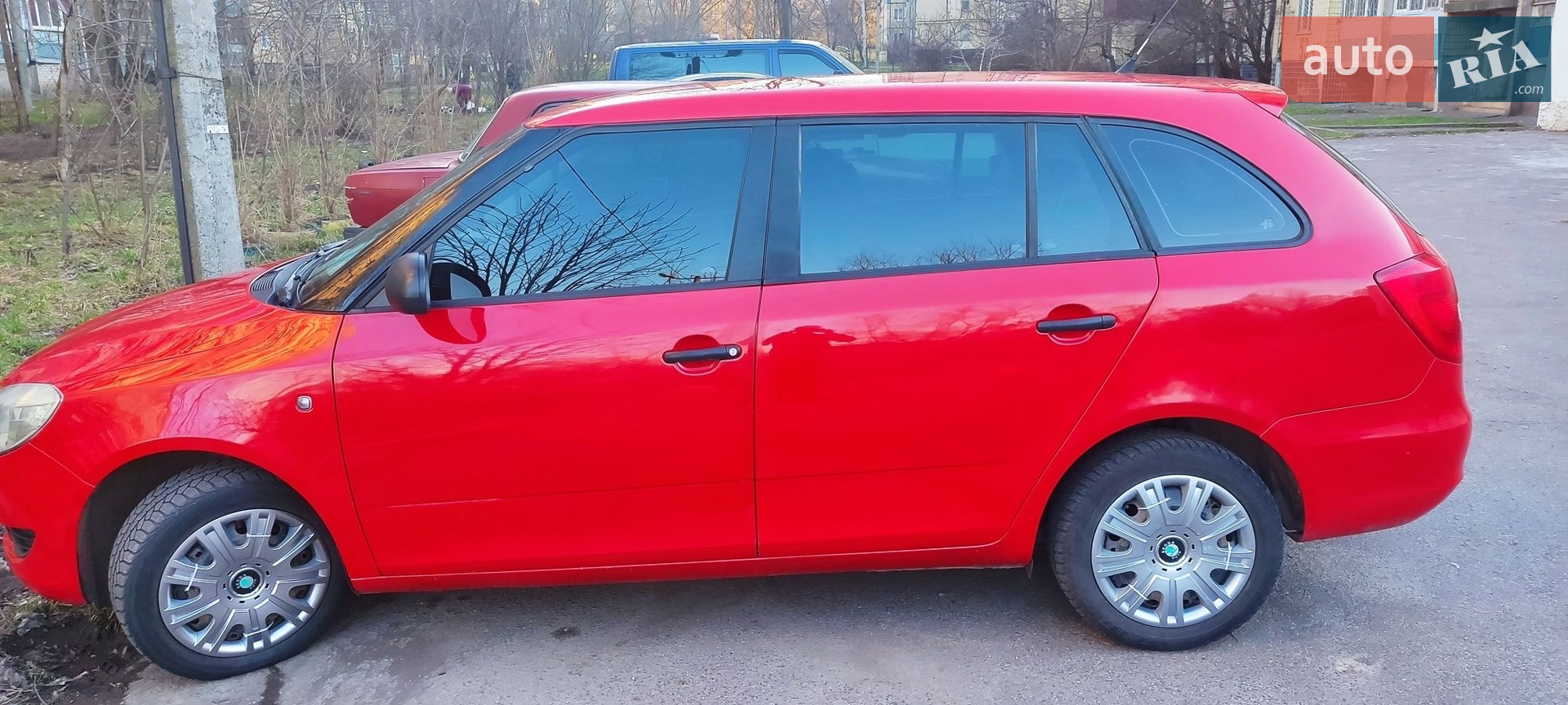 2010 Skoda Fabia - мініатюра 2