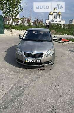 Хэтчбек Skoda Fabia 2008 в Львове