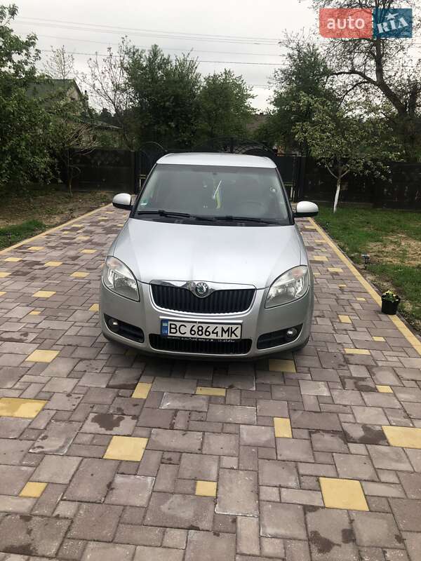 Хэтчбек Skoda Fabia 2009 в Яворове фото 4 Хэтчбек Skoda Fabia 2009 в Яворове