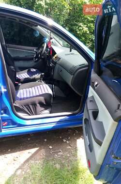 Универсал Skoda Fabia 2002 в Тячеве