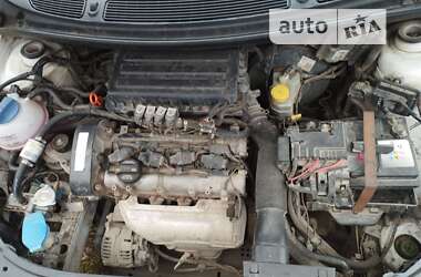 Хэтчбек Skoda Fabia 2012 в 
