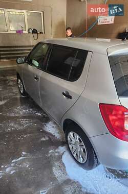 Хетчбек Skoda Fabia 2010 в 
