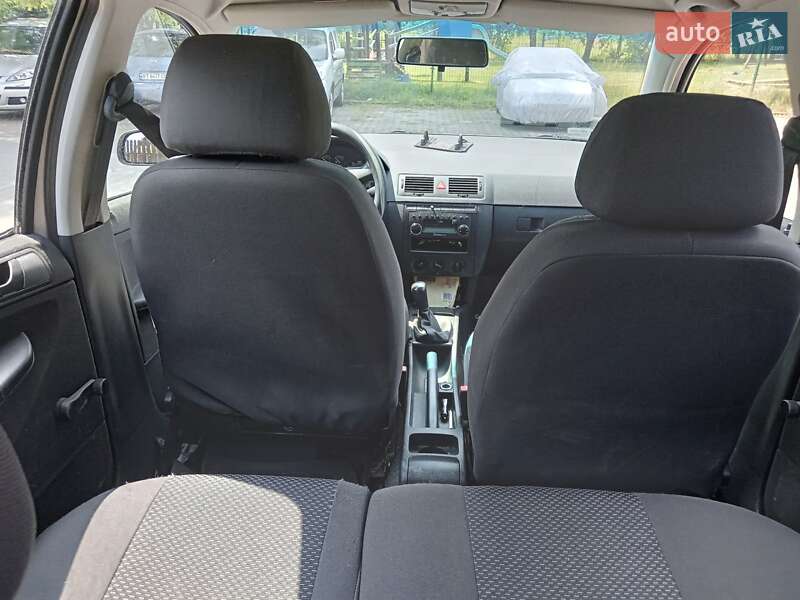 Хэтчбек Skoda Fabia 2005 в Первомайске фото 2 Хэтчбек Skoda Fabia 2005 в Первомайске