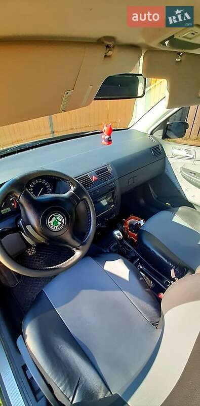 Хэтчбек Skoda Fabia 2001 в Шишаки