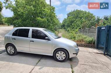 Седан Skoda Fabia 2003 в 
