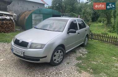 Седан Skoda Fabia 2003 в 
