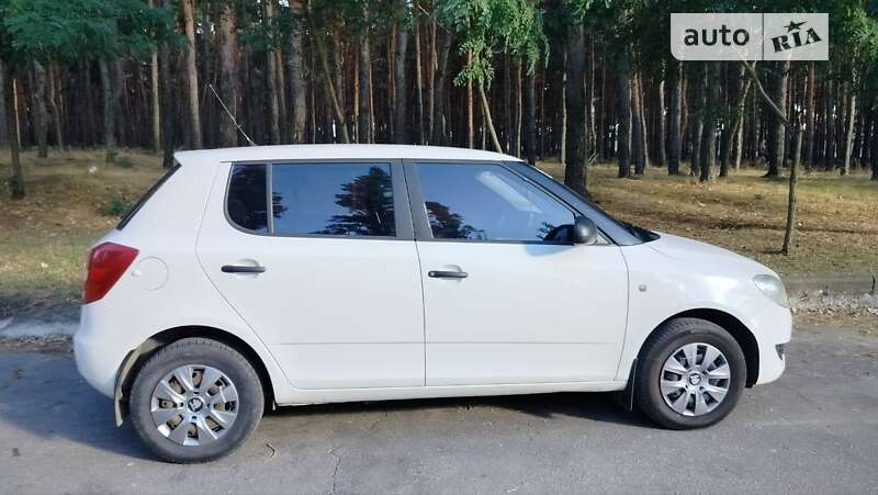 Хэтчбек Skoda Fabia 2014 в Николаеве фото 3 Хэтчбек Skoda Fabia 2014 в Николаеве