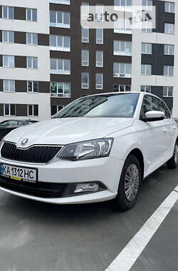 Хэтчбек Skoda Fabia 2016 в Ирпене