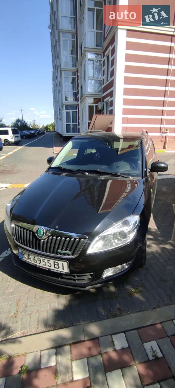 2011 Skoda Fabia - мініатюра 13