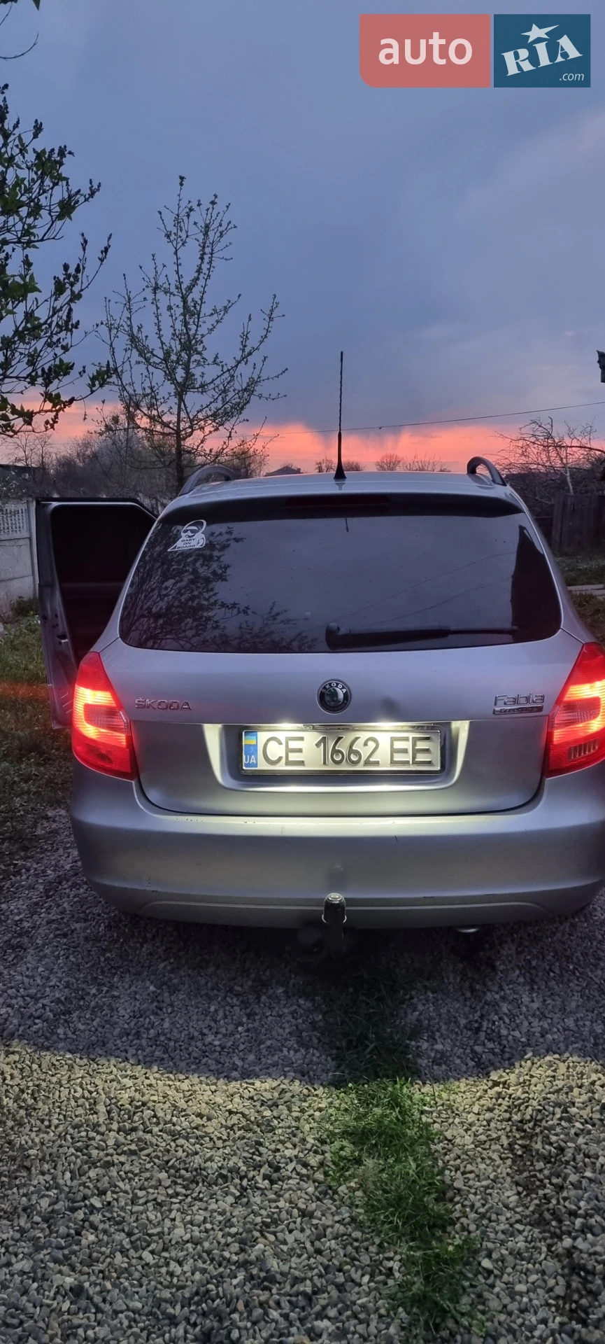 2010 Skoda Fabia - мініатюра 3