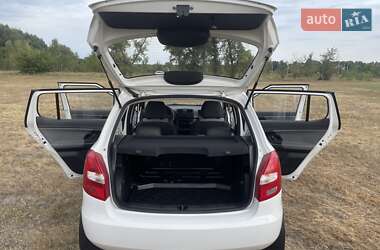 Хэтчбек Skoda Fabia 2012 в 