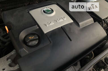 Хэтчбек Skoda Fabia 2004 в 