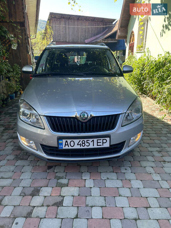 Универсал Skoda Fabia 2011 в Тячеве