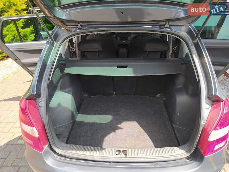 Універсал Skoda Fabia 2011 в Житомирі