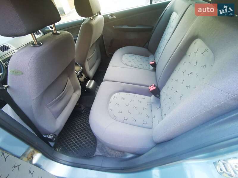 Универсал Skoda Fabia 2003 в Виннице