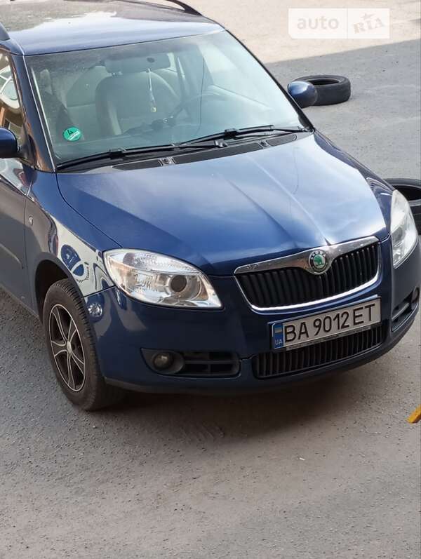 Універсал Skoda Fabia 2009 в Кропивницькому