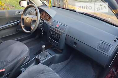 Хетчбек Skoda Fabia 2006 в 