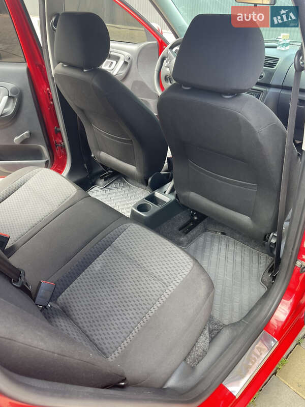 Універсал Skoda Fabia 2013 в Ужгороді