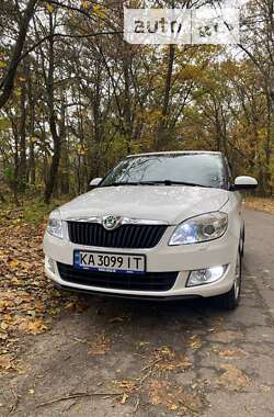 Хэтчбек Skoda Fabia 2011 в Киеве