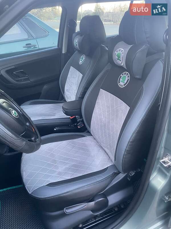 Хэтчбек Skoda Fabia 2010 в Кривом Озере