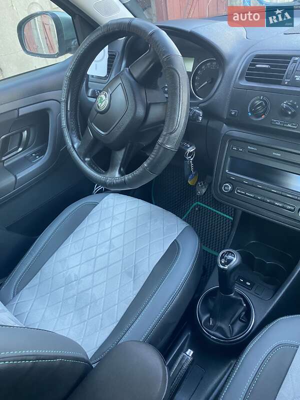 Хэтчбек Skoda Fabia 2010 в Кривом Озере