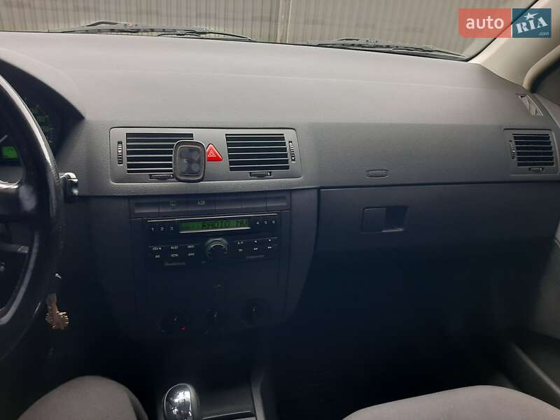 Универсал Skoda Fabia 2003 в Львове фото 5 Универсал Skoda Fabia 2003 в Львове