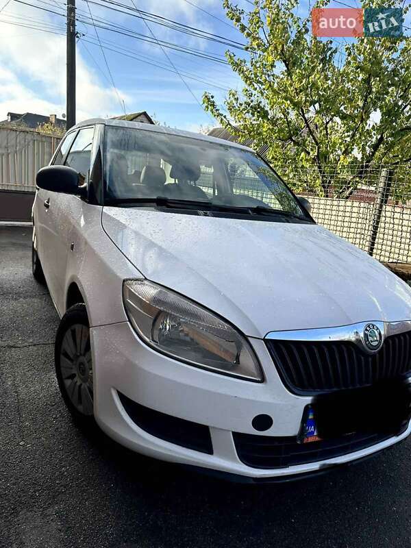 Универсал Skoda Fabia 2011 в Житомире