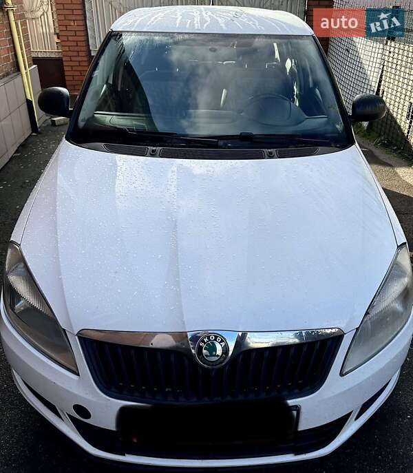 Универсал Skoda Fabia 2011 в Житомире