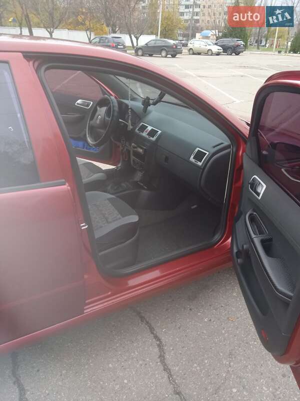 Хэтчбек Skoda Fabia 2006 в Кривом Роге