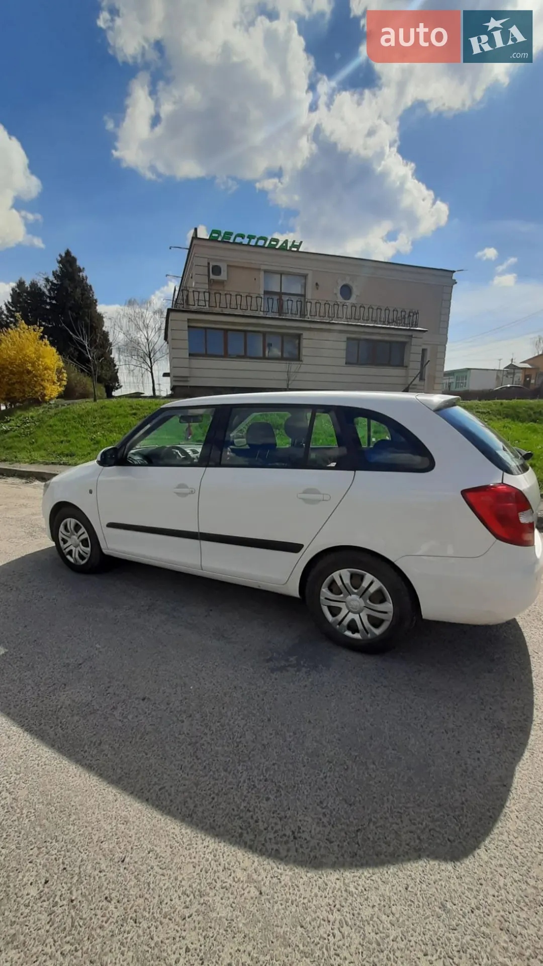 2010 Skoda Fabia - мініатюра 10