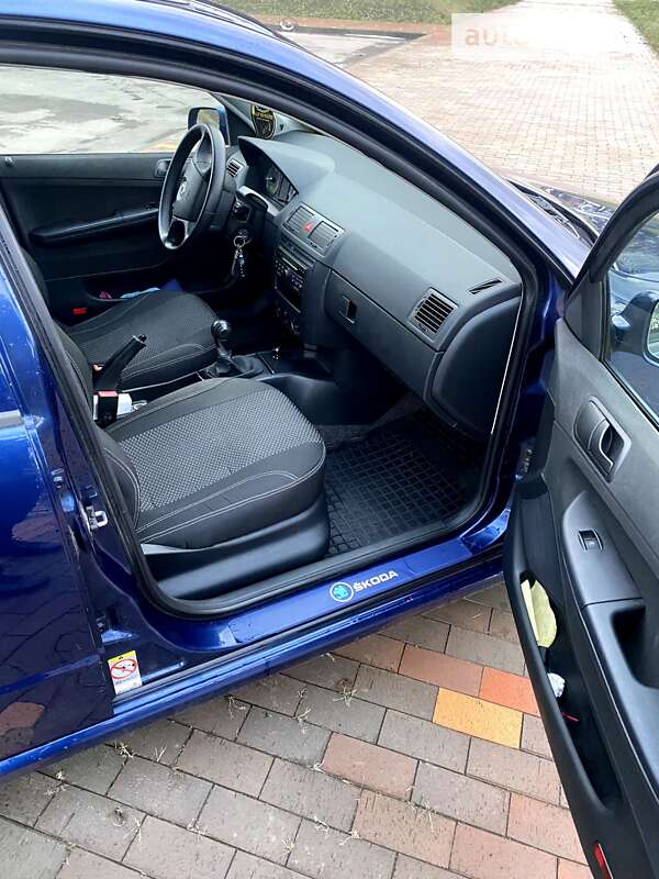 Универсал Skoda Fabia 2006 в Сумах