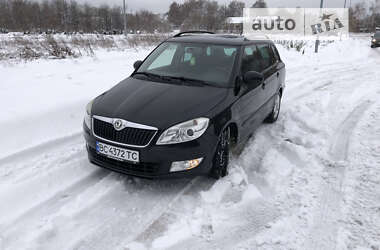 Універсал Skoda Fabia 2010 в Львові