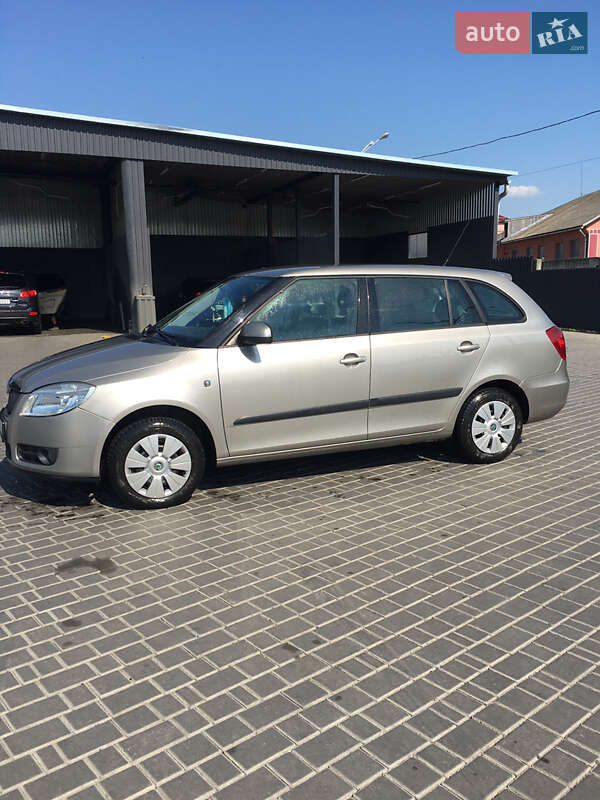 Універсал Skoda Fabia 2009 в Мукачевому