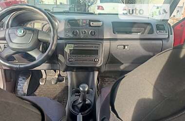 Хэтчбек Skoda Fabia 2012 в 
