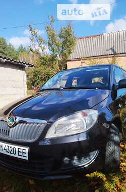 Хетчбек Skoda Fabia 2011 в Сумах