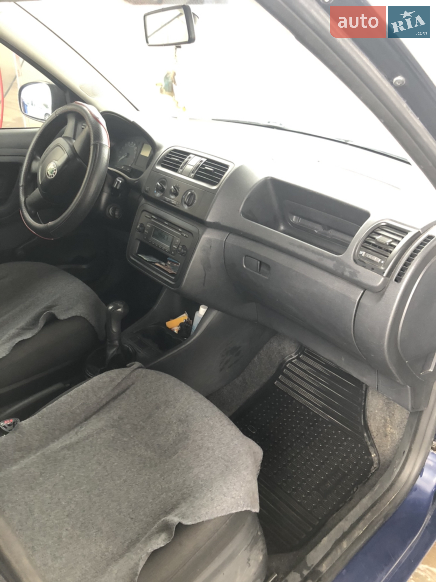2010 Skoda Fabia - мініатюра 8