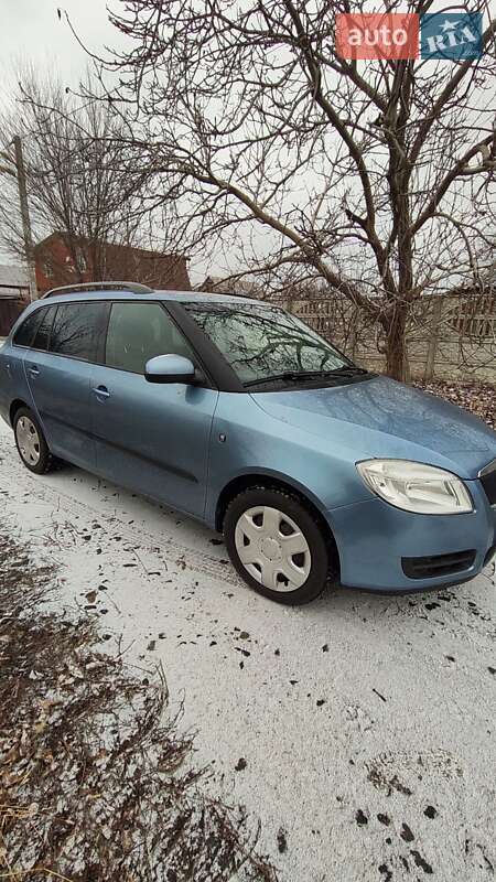 Універсал Skoda Fabia 2008 в Дніпрі